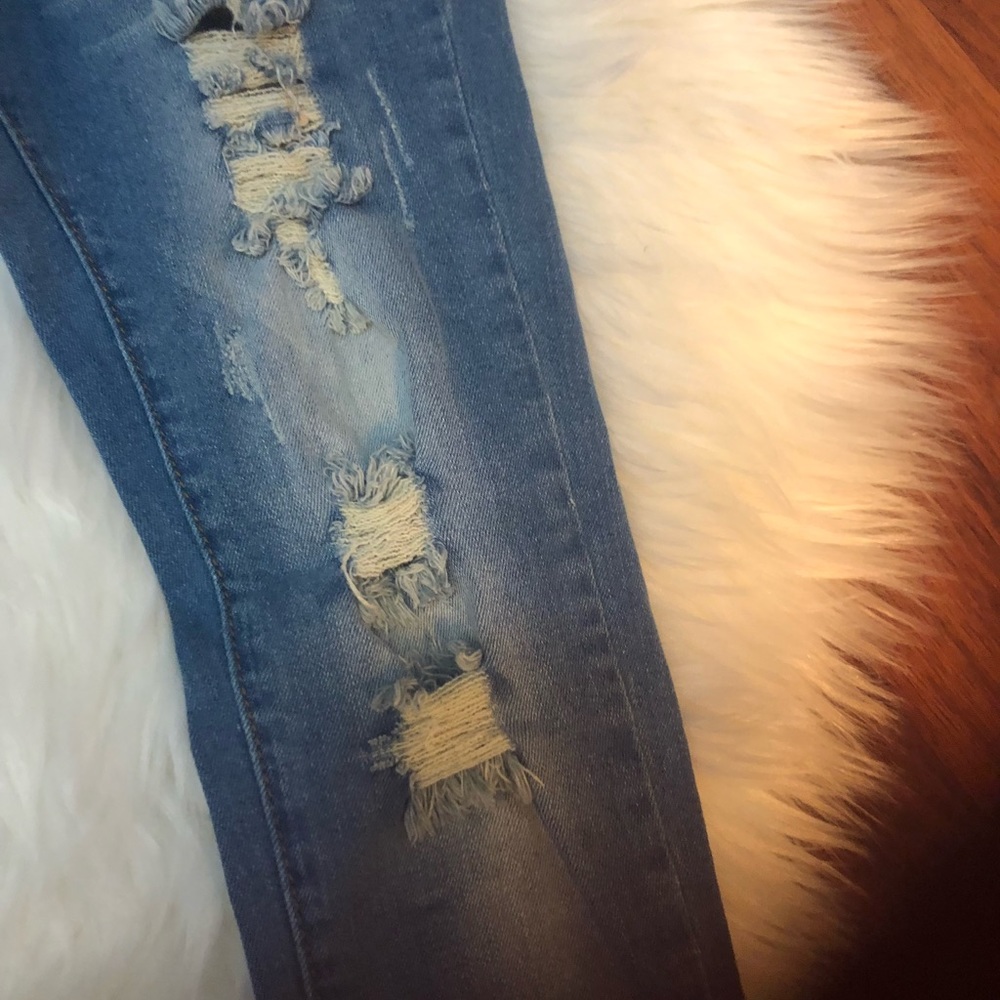Jean - Picture 4 of 8